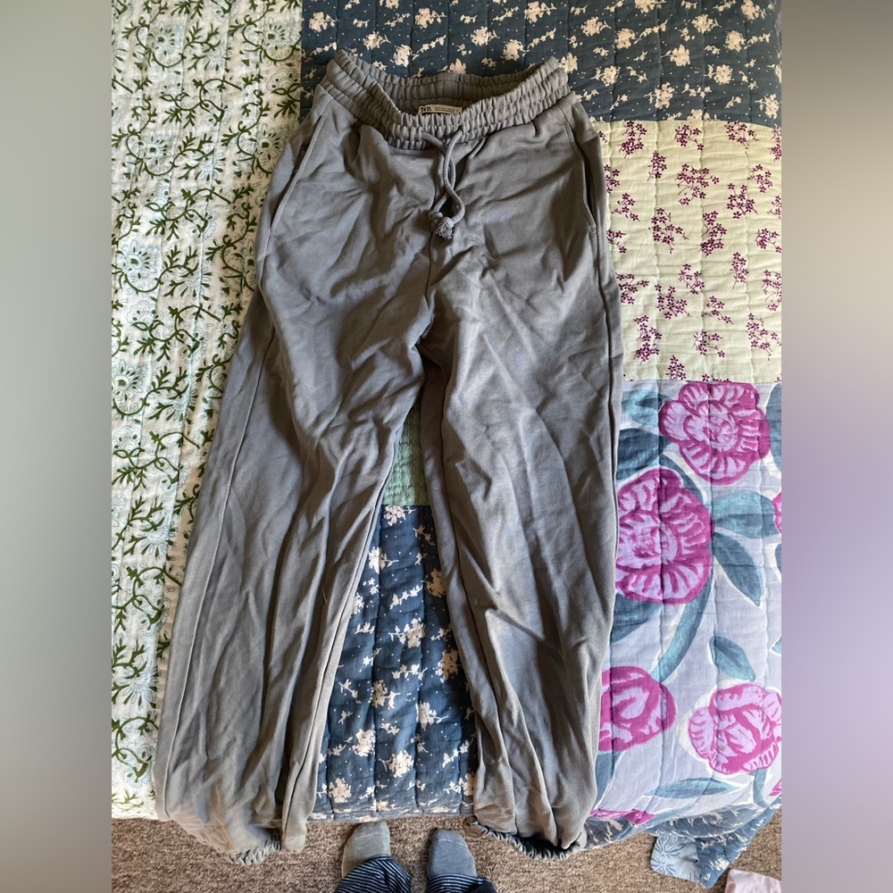 ZARA JOGGER SWEATPANTS